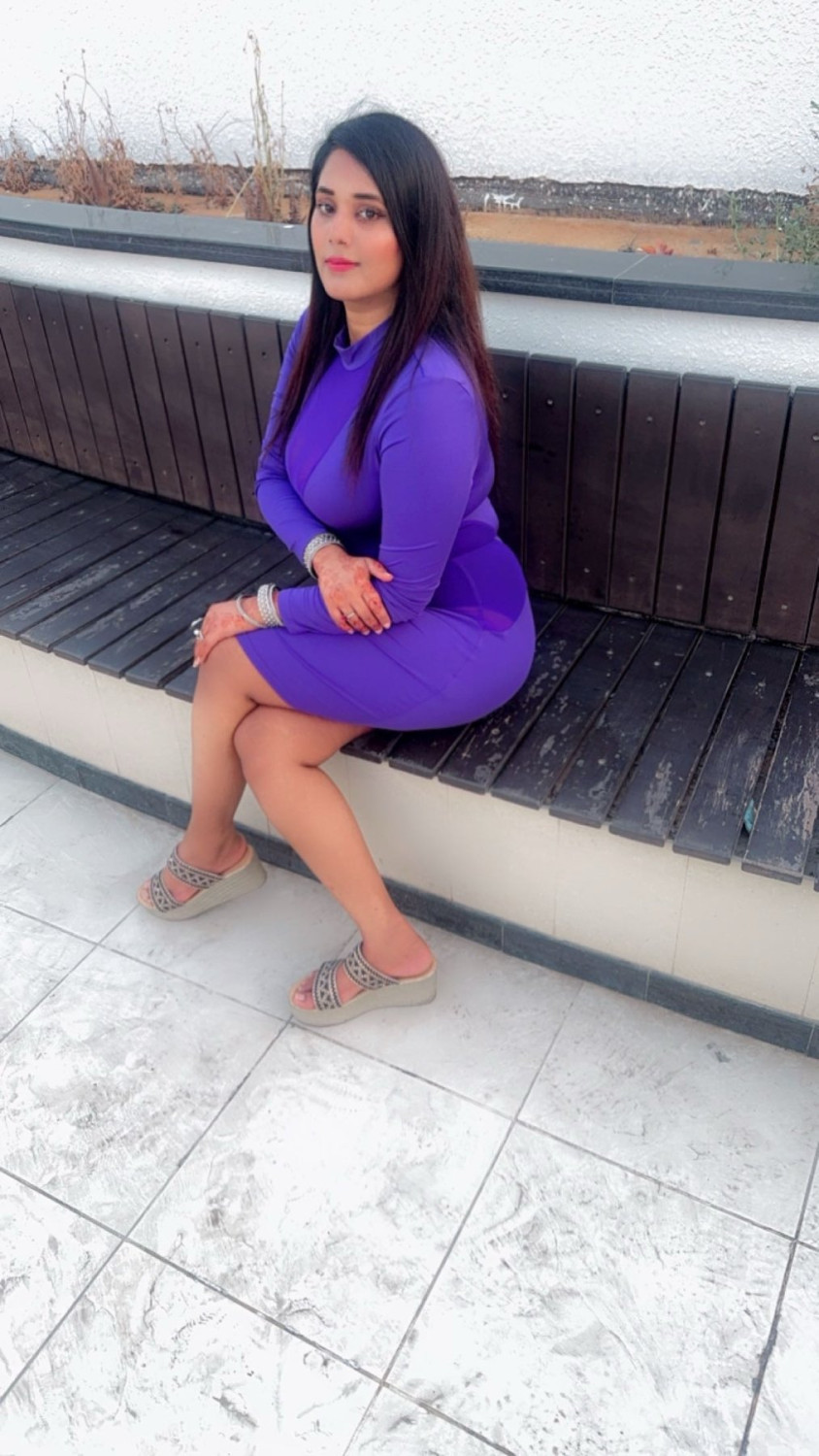 priya-indian-call-girl-in-dubai-0508627707-small-1