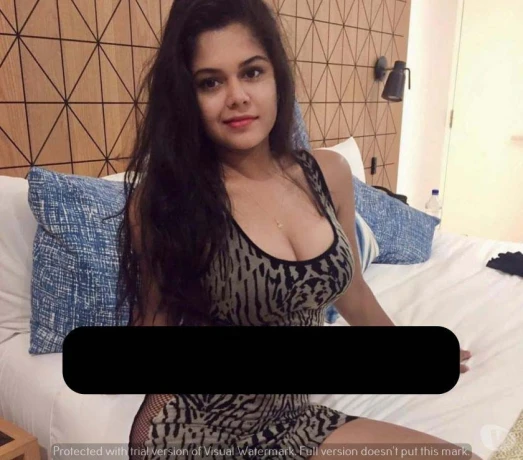 Aafreen Khan Smart and Elegant Courtesan in Dubai