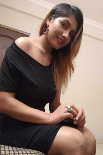 i-am-versha-gupta-indian-independent-high-profile-escort-dubai-for-decent-and-classy-gentlemen-small-0