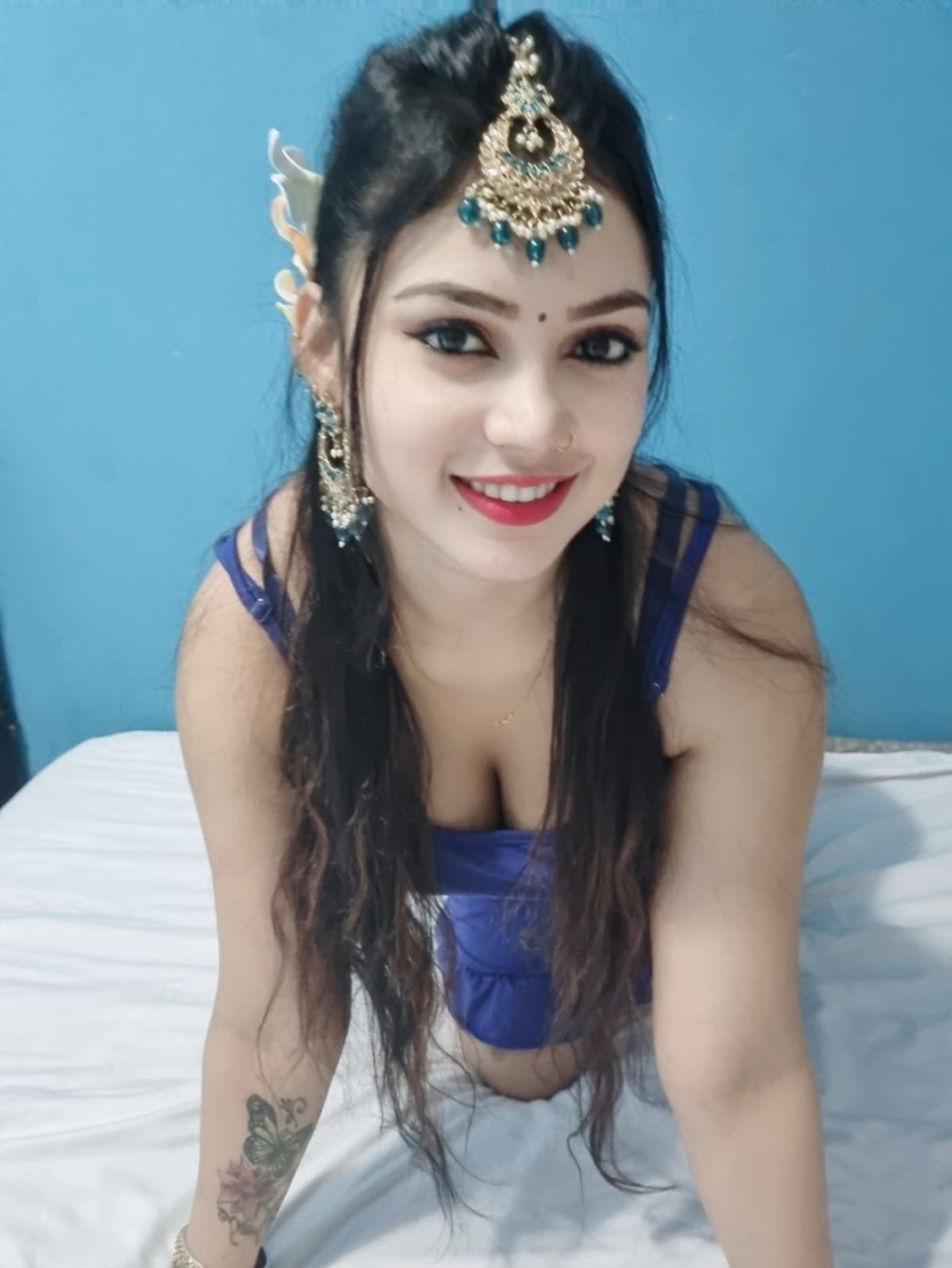 anika-independent-indian-model-in-dubai-0566052900-small-1