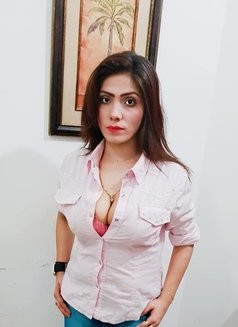 independent-call-girl-in-dubai-sana-small-2