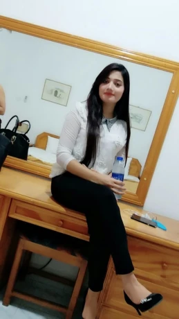 kashish-sexy-call-girl-in-dubai-downtown-971566052900-big-3