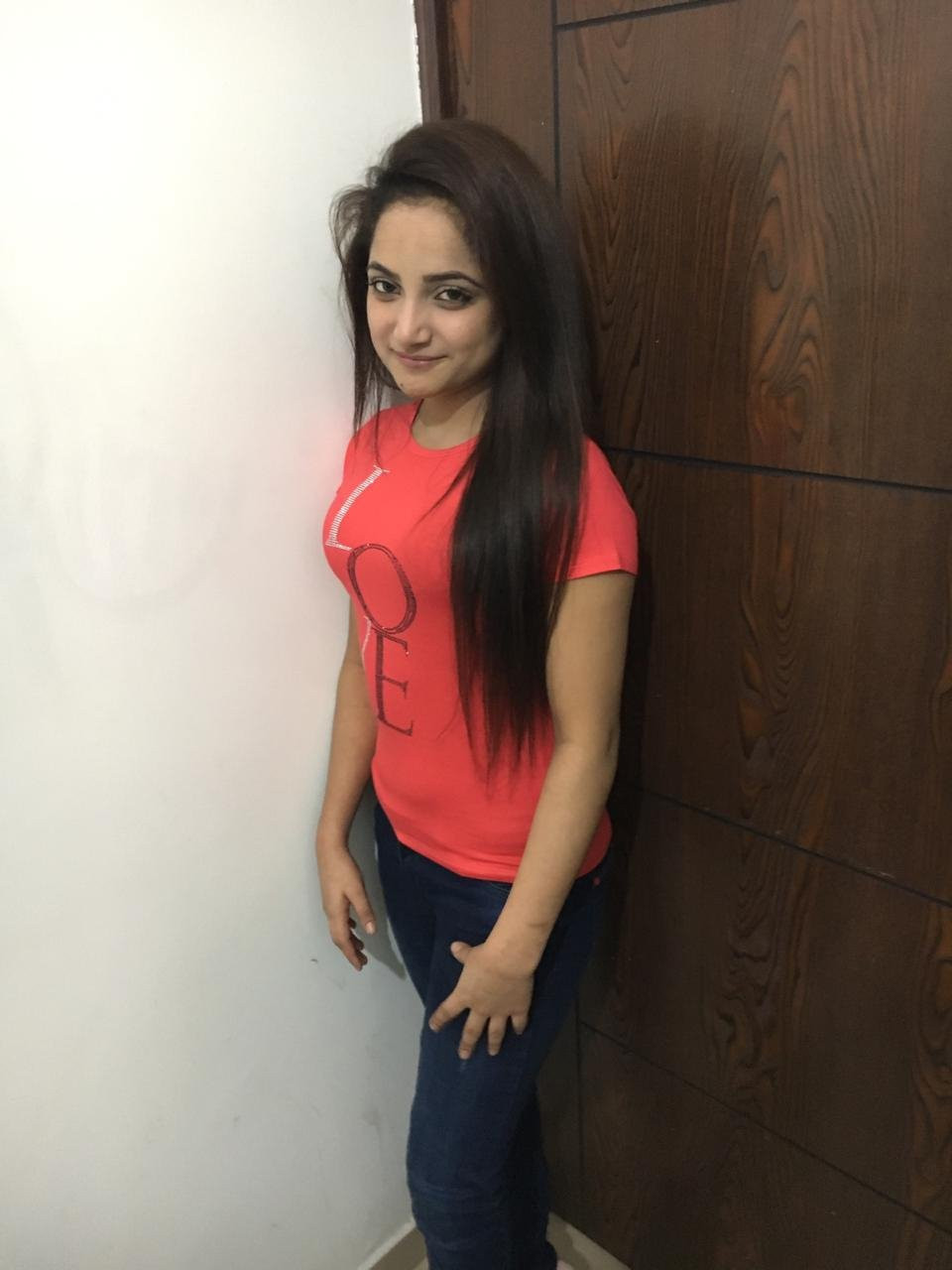 indian-escorts-burdubai-agancy-small-1