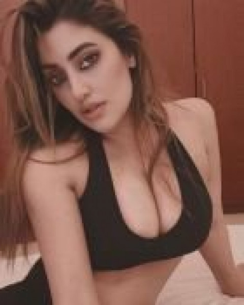 22-year-old-female-from-abu-dhabi-escorts-abu-dhabi-small-1